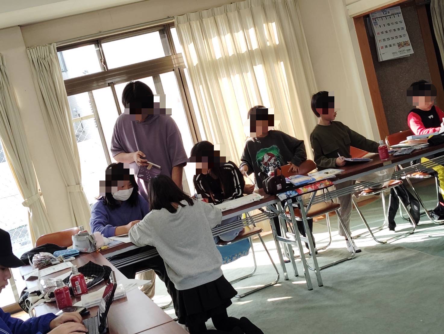 教わる様子