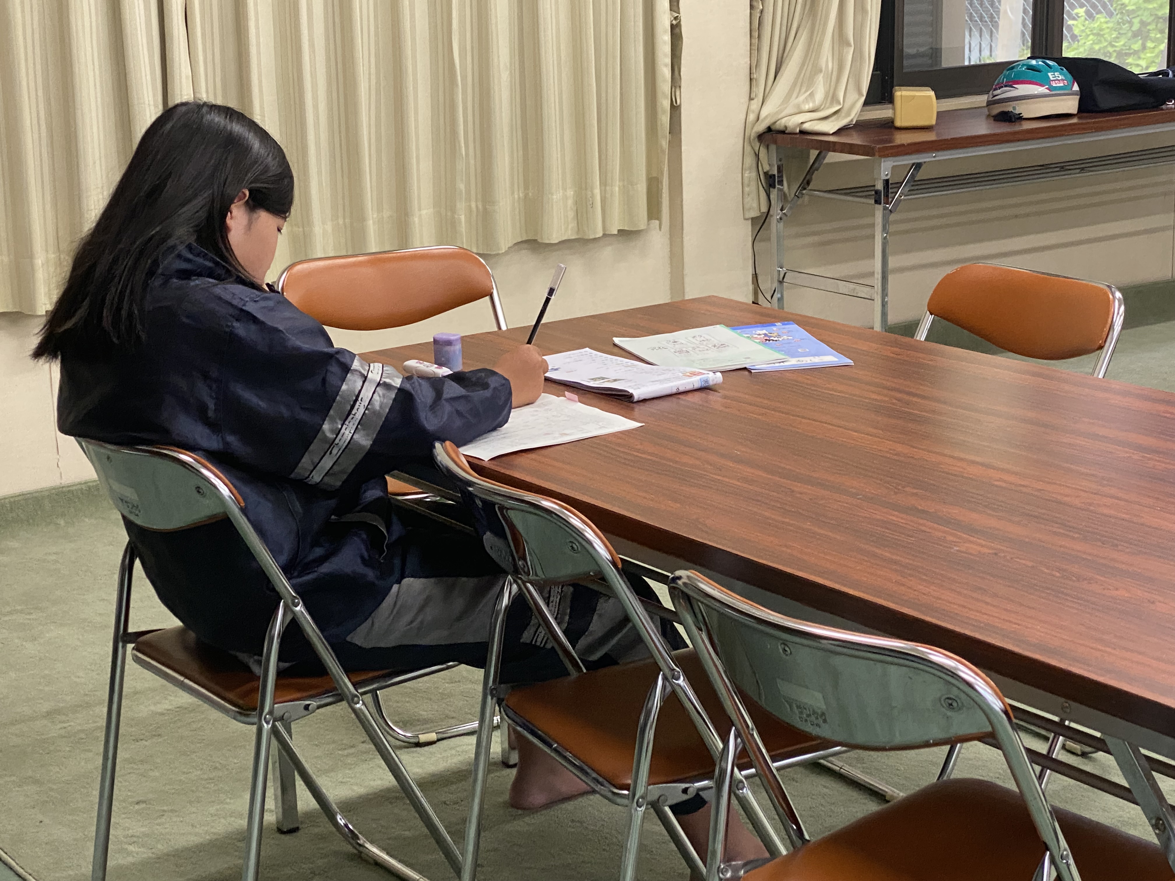 宿題やっている様子