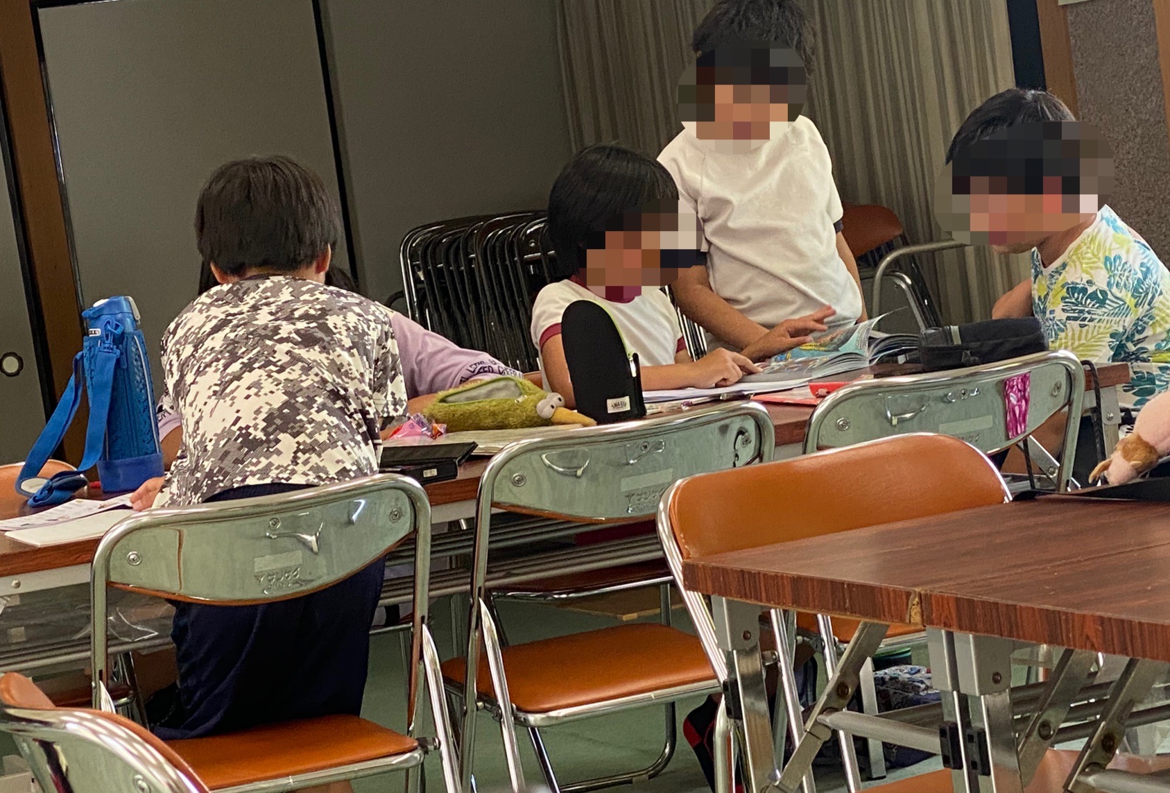 宿題やっている様子