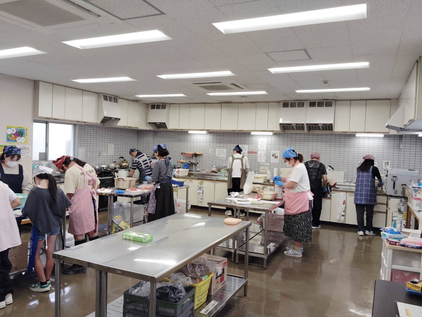 作っている様子２