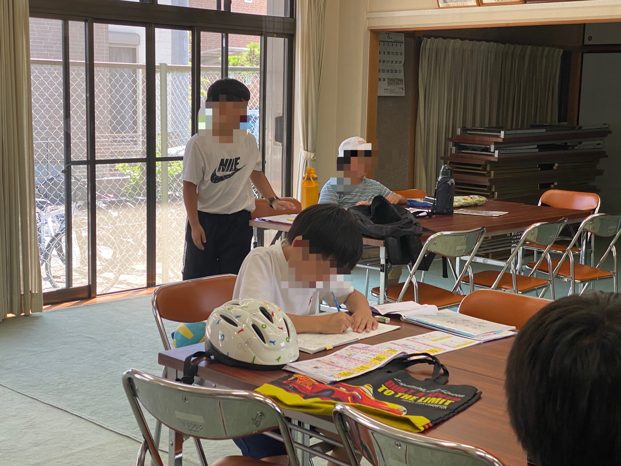 宿題やっている様子