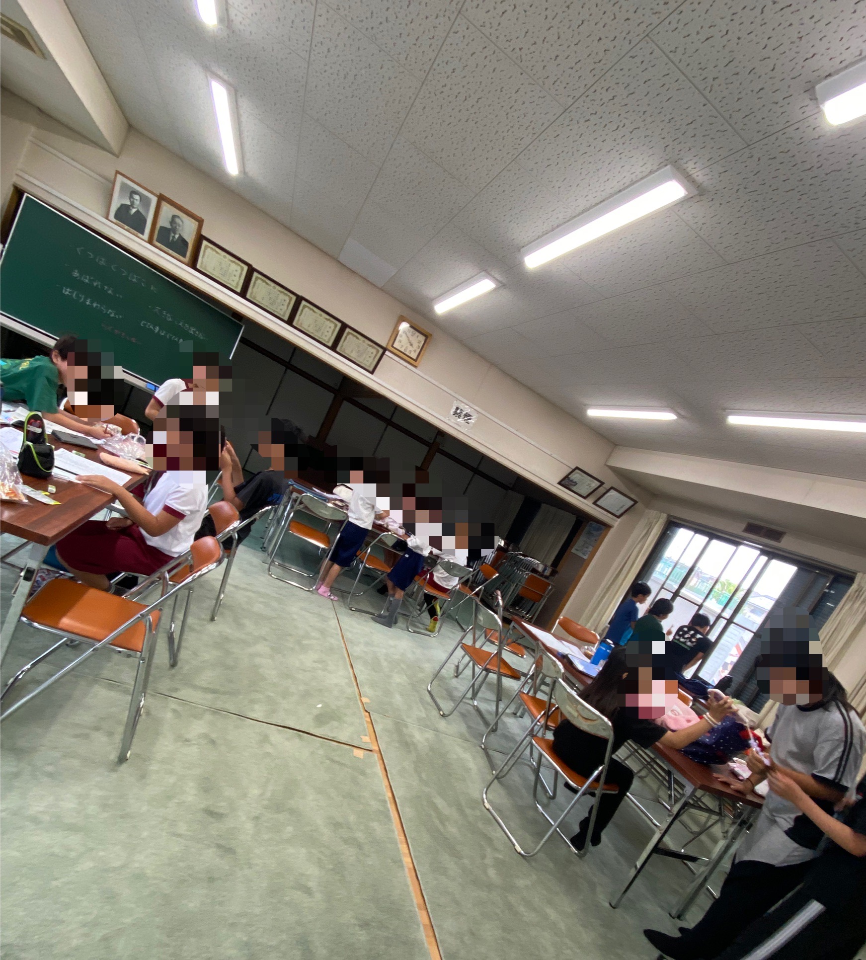 宿題やっている様子