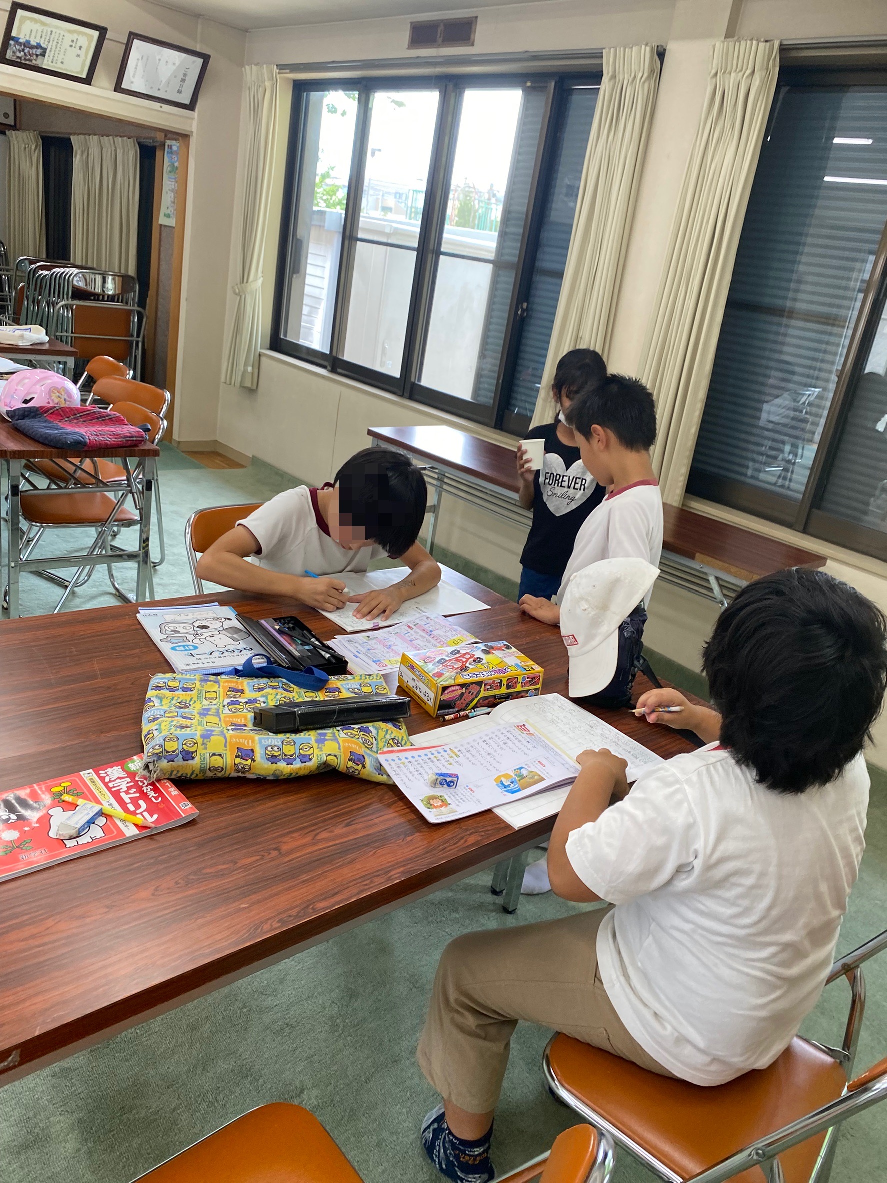 宿題やっている様子