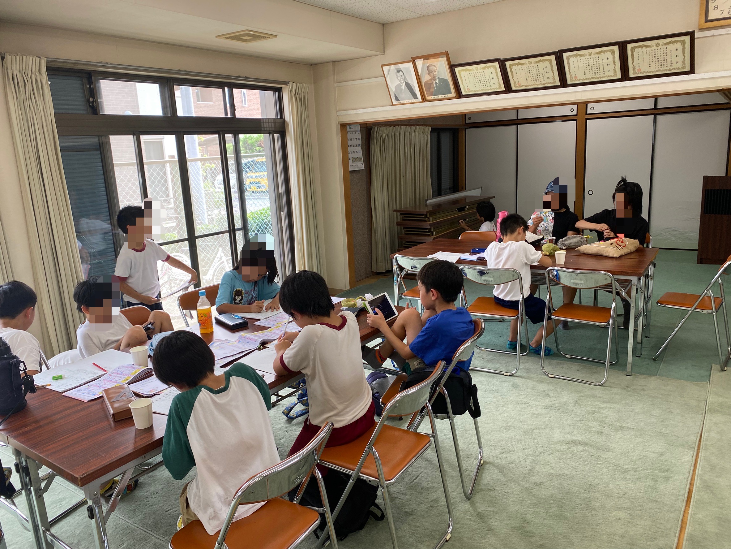 宿題やっている様子