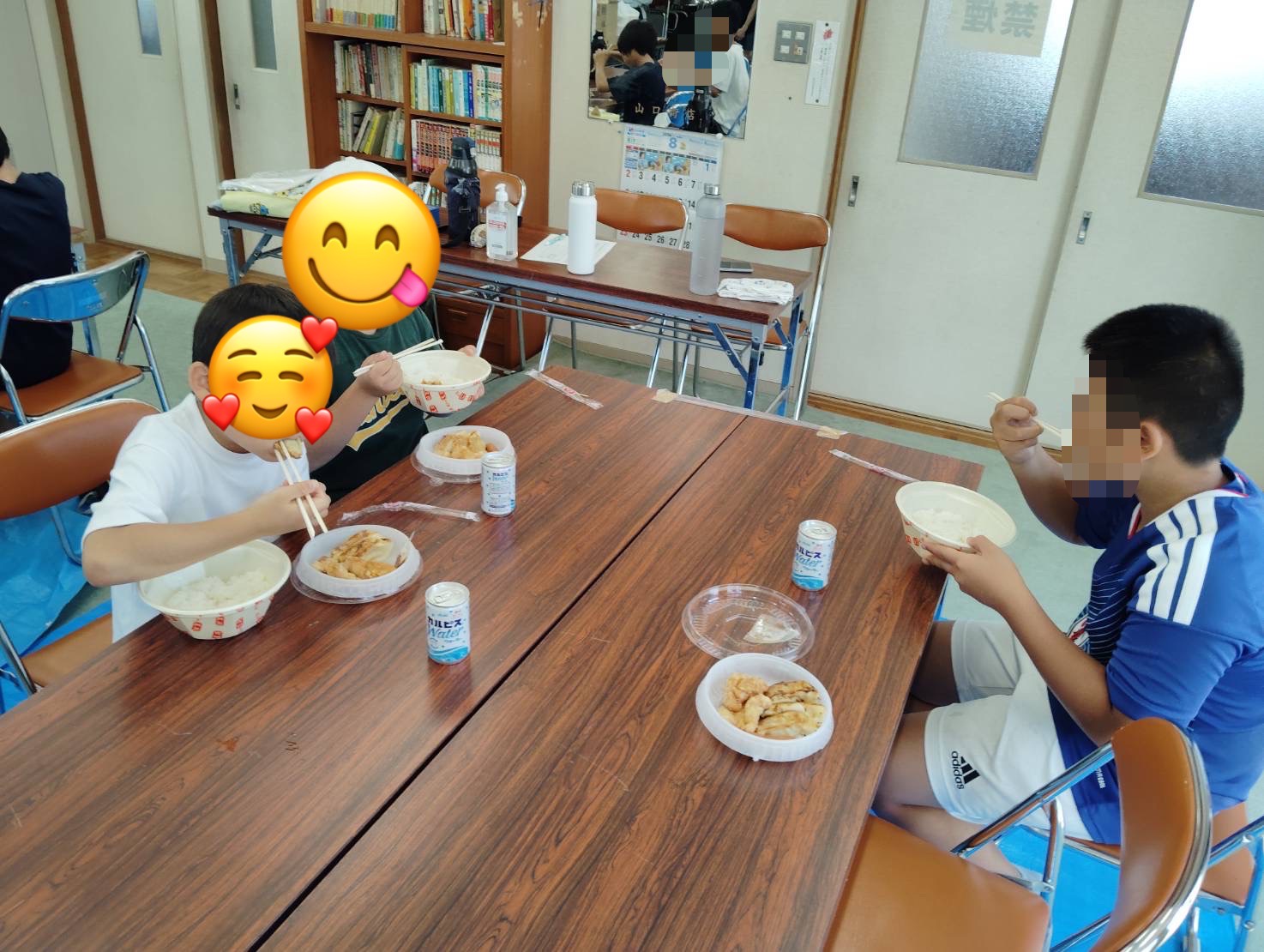 宿題やっている様子